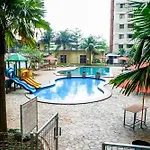 Comfy And Modern Studio At Kebagusan City Apartment By Travelio