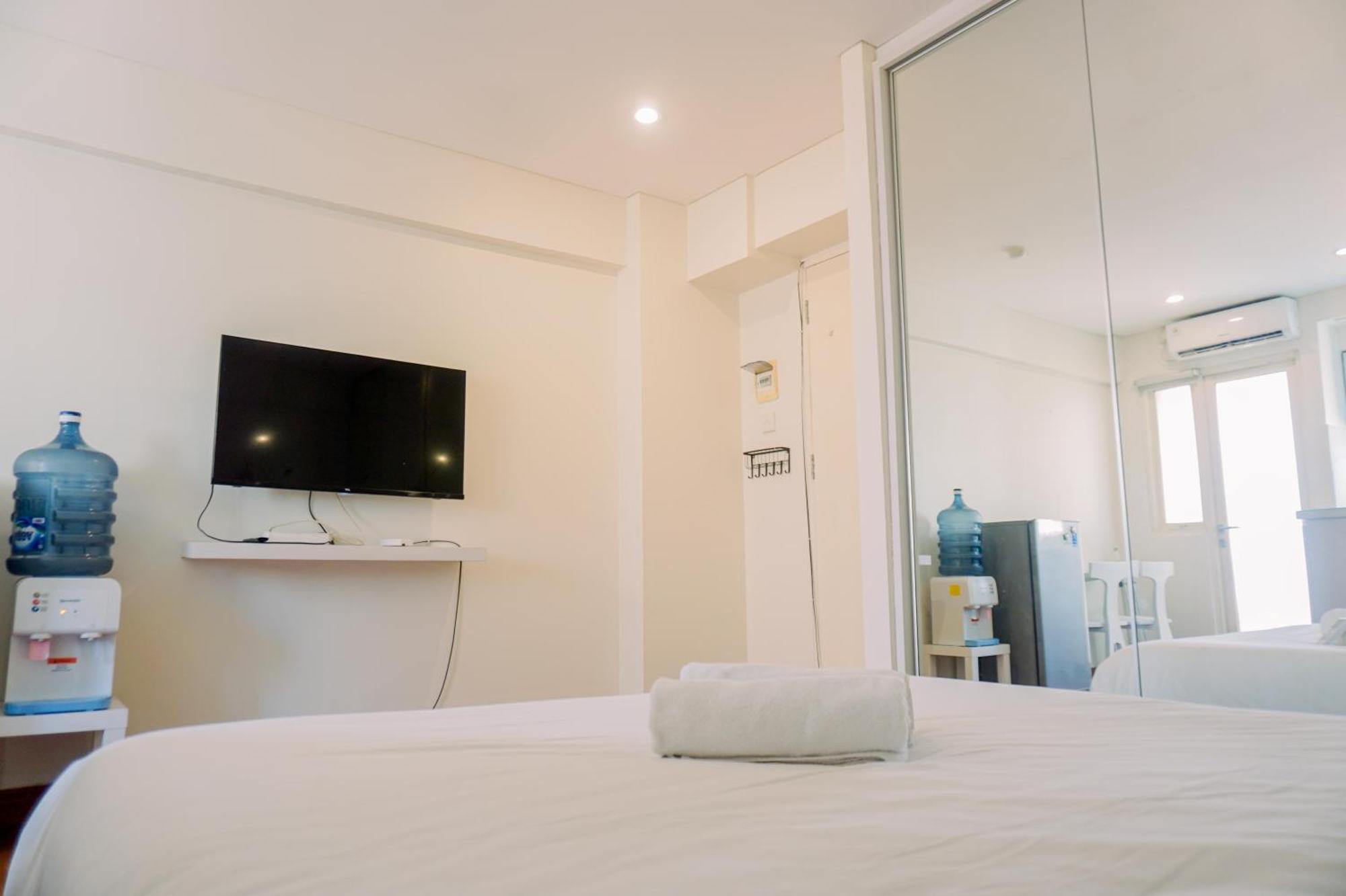 Comfy And Modern At Kebagusan By Travelio Apartemen